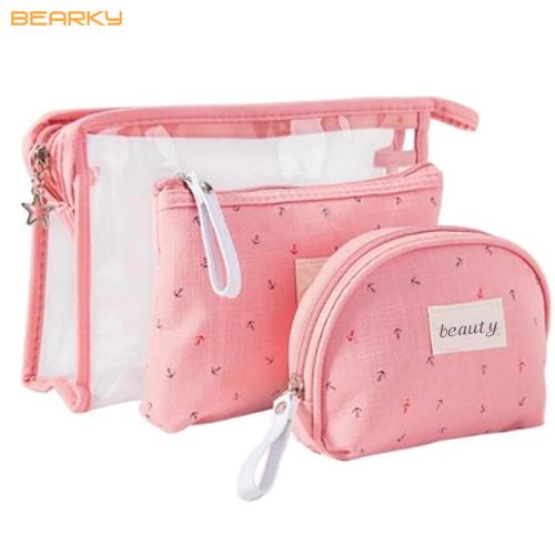 best-hanging-wash-bag (4)